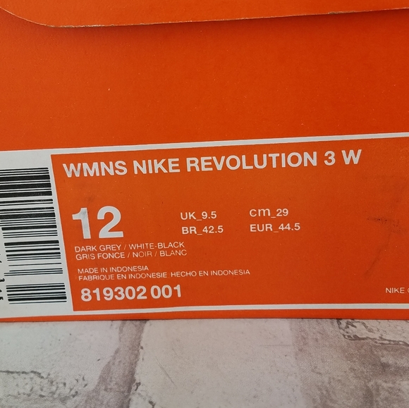 NIKE Revolution 3 Dark Gray Mesh Running S… - Picture 15 of 16